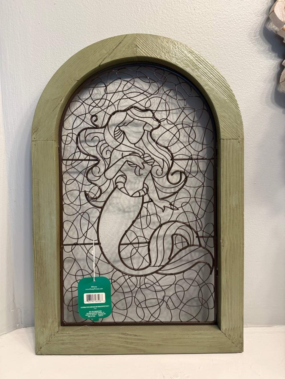 Hallmark
 Green Framed little Mermaid Wire Wall Art